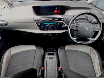Used Citroen Grand C4 Picasso 2017 for sale - 79361036: Photo