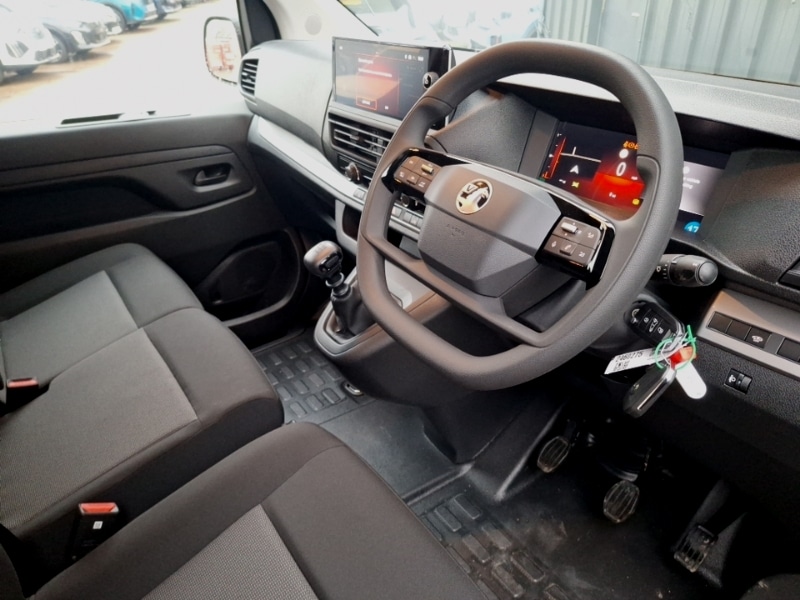 Used Vauxhall Vivaro 2024 for sale - 76713543: Photo 2