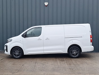Used Vauxhall Vivaro 2024 for sale - 76713543: Photo