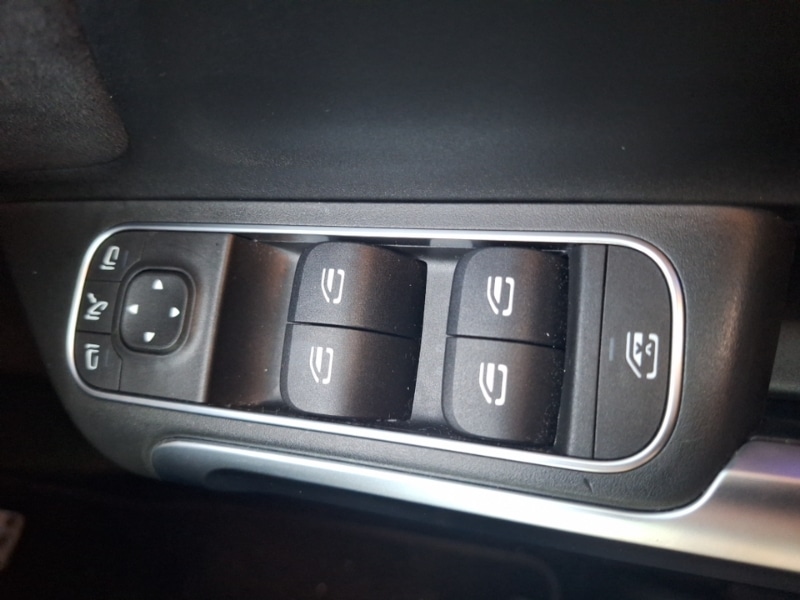 Used Mercedes-Benz GLB 2021 for sale - 76471435: Photo 12