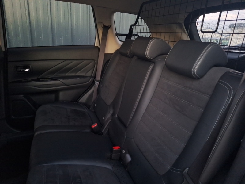 Used Mitsubishi Outlander 2018 for sale - 77329905: Photo 6