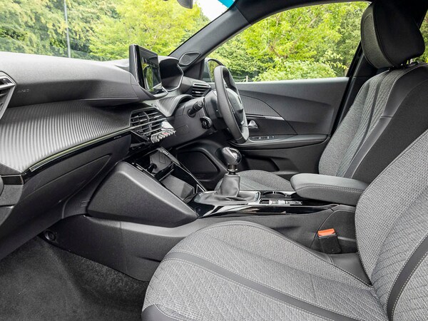 Used Peugeot 2008 2025 for sale - 76309048: Photo 5