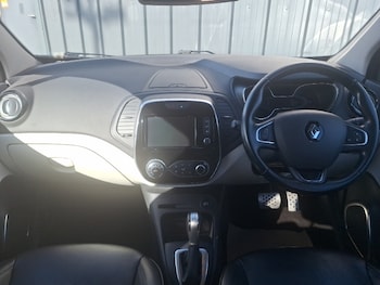 Used Renault Captur 2019 for sale - 77874263: Photo