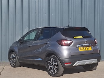 Used Renault Captur 2019 for sale - 77874263: Photo
