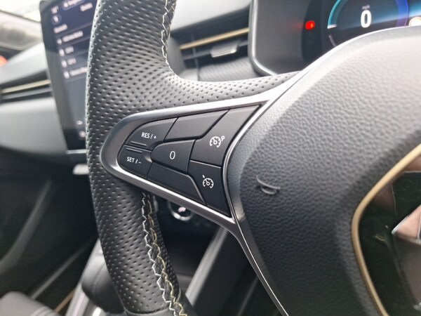 Used Renault Clio 2023 for sale - 76187914: Photo 14