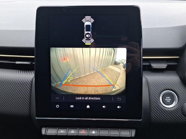 Used Renault Clio 2023 for sale - 76187914: Photo 18