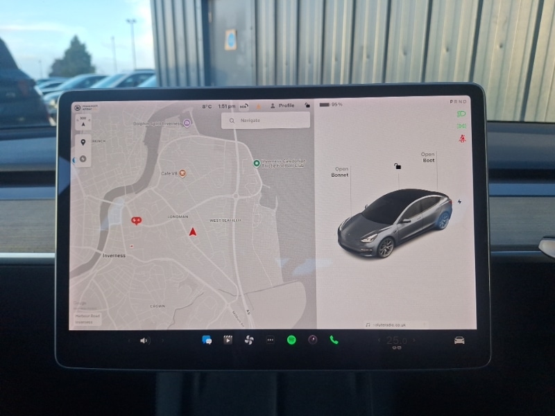 Used Tesla Model 3 2021 for sale - 76964259: Photo 10