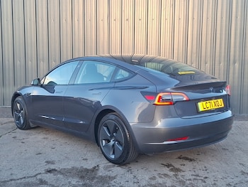 Used Tesla Model 3 2021 for sale - 76964259: Photo