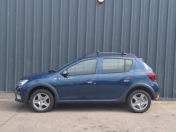 Used Dacia Sandero Stepway 2018 for sale - 79263516: Photo