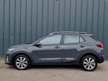 Used Kia Stonic 2023 for sale - 78884822: Photo