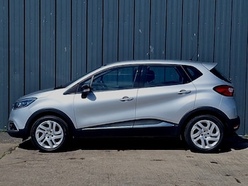 Used Renault Captur 2017 for sale - 78973176: Photo