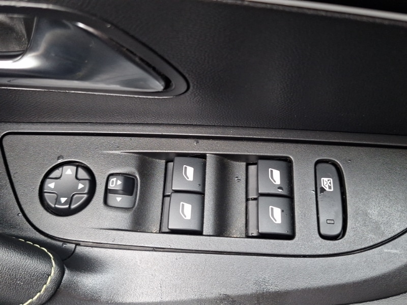 Used Peugeot 2008 2022 for sale - 76335509: Photo 12