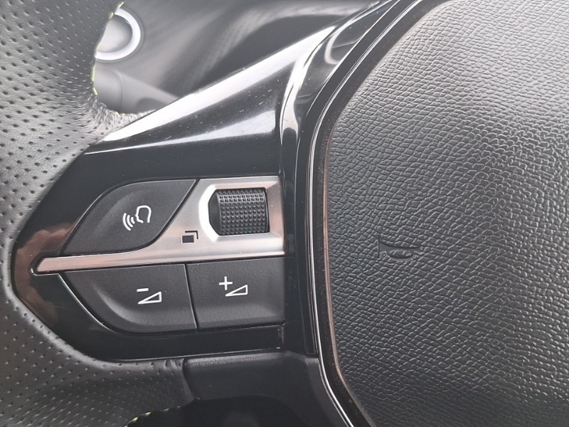 Used Peugeot 2008 2022 for sale - 76335509: Photo 13