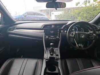 Used Honda Civic 2019 for sale - 79635935: Photo