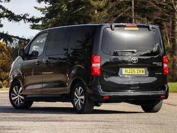 Used Toyota PROACE CITY Verso 2025 for sale - 78253021: Photo