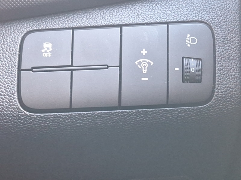 Used Hyundai i10 2018 for sale - 77922586: Photo 18