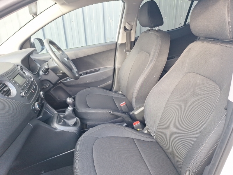 Used Hyundai i10 2018 for sale - 77922586: Photo 5