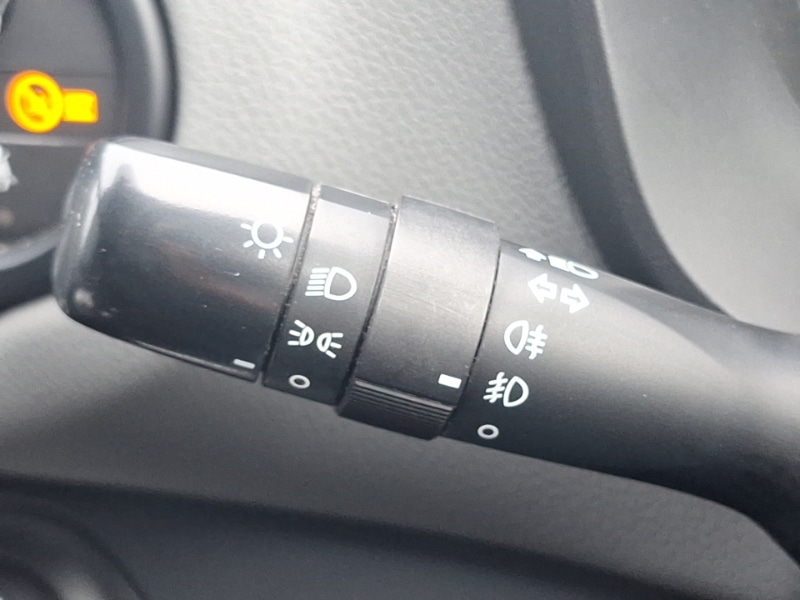 Used Toyota Yaris 2016 for sale - 76052647: Photo 16