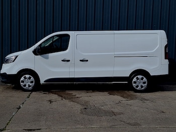 Used Renault Trafic 2024 for sale - 79561981: Photo