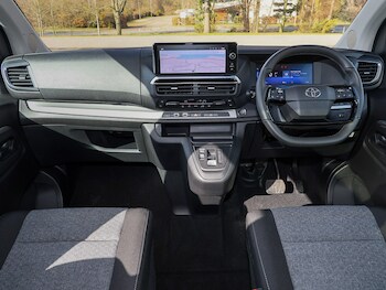 Used Toyota PROACE CITY Verso 2025 for sale - 78126089: Photo