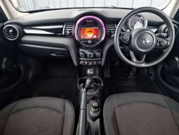 Used MINI Hatch 2019 for sale - 75256393: Photo