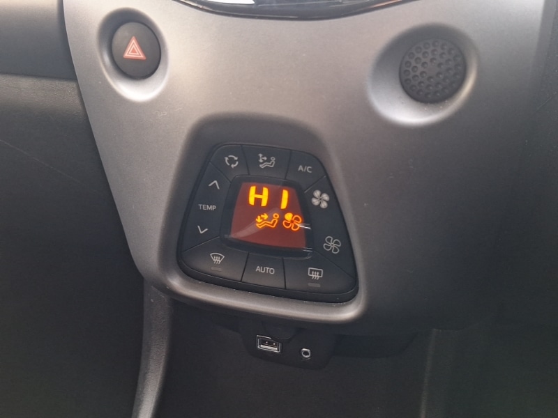 Used Toyota AYGO 2021 for sale - 76941954: Photo 17