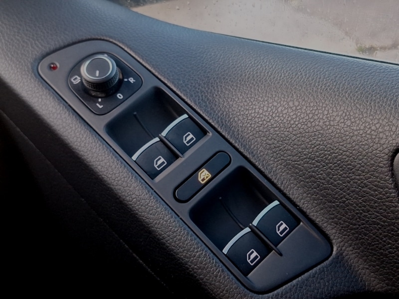 Used Volkswagen Tiguan 2015 for sale - 77265630: Photo 18