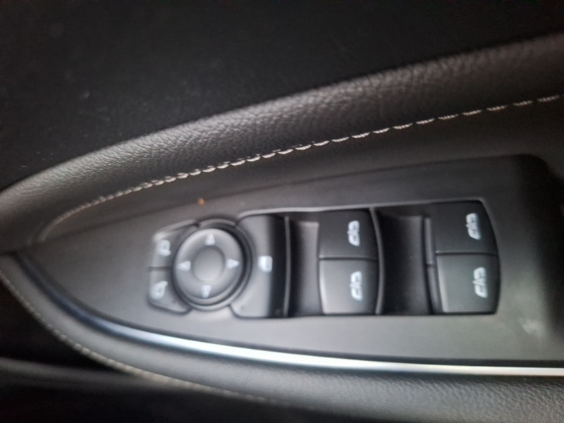 Used Vauxhall Insignia 2018 for sale - 77299694: Photo 18