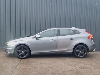 Used Volvo V40 2016 for sale - 78093911: Photo
