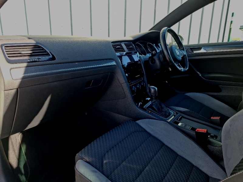 Used Volkswagen Golf 2020 for sale - 77964371: Photo 5