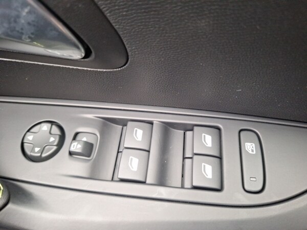 Used Peugeot 208 2025 for sale - 76208481: Photo 12