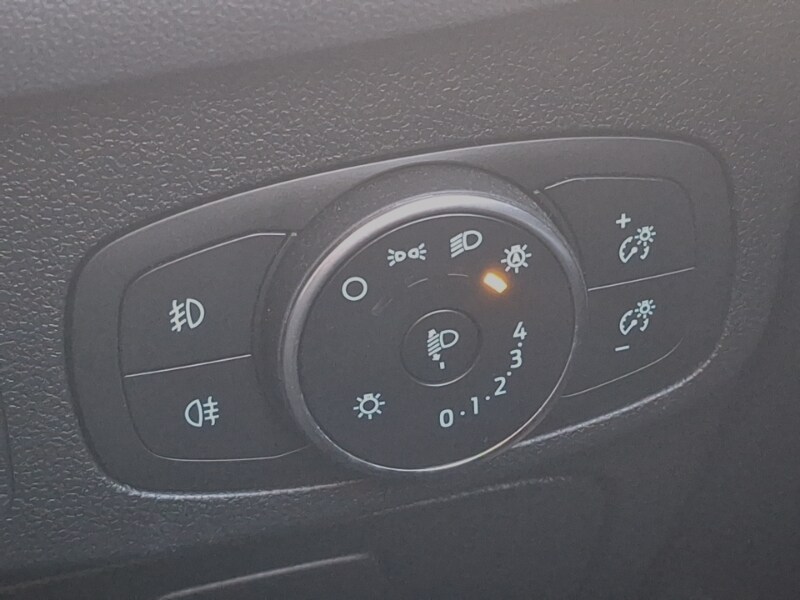 Used Ford Focus 2018 for sale - 78126083: Photo 19