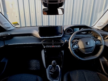 Used Peugeot 208 2025 for sale - 77988079: Photo