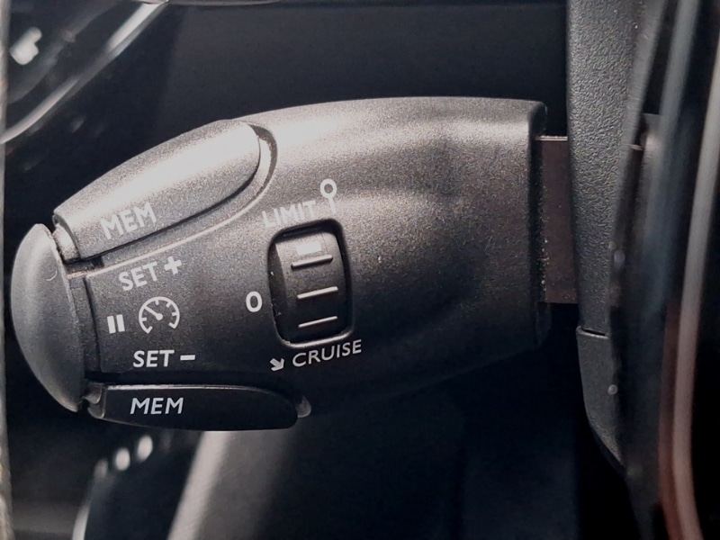 Used Peugeot 2008 2022 for sale - 76925248: Photo 17