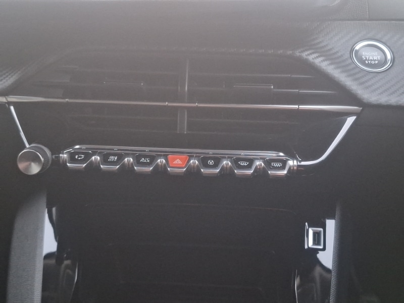 Used Peugeot 2008 2022 for sale - 77433582: Photo 18