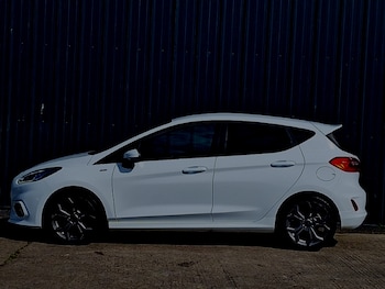 Used Ford Fiesta 2018 for sale - 79581370: Photo