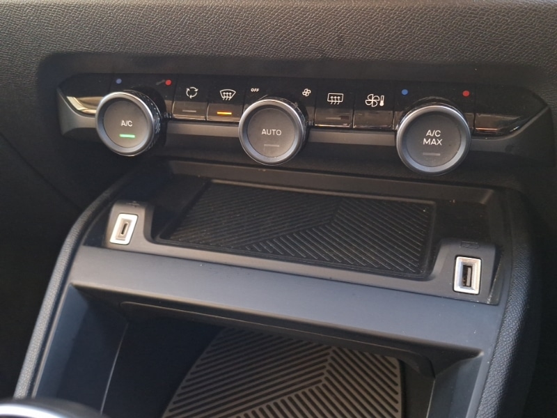 Used Citroen C4 2024 for sale - 76924890: Photo 16