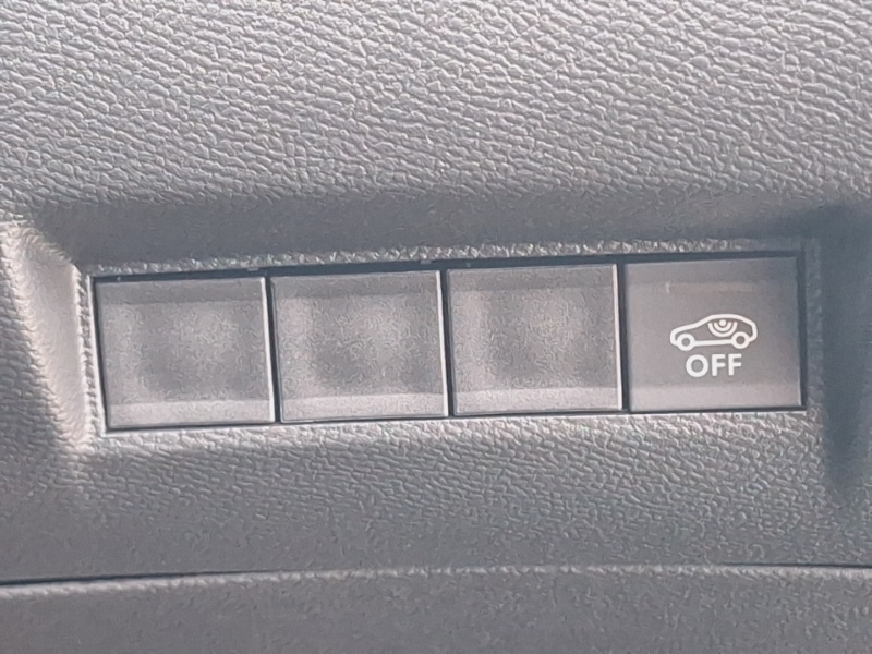 Used Peugeot 2008 2026 for sale - 77669659: Photo 13