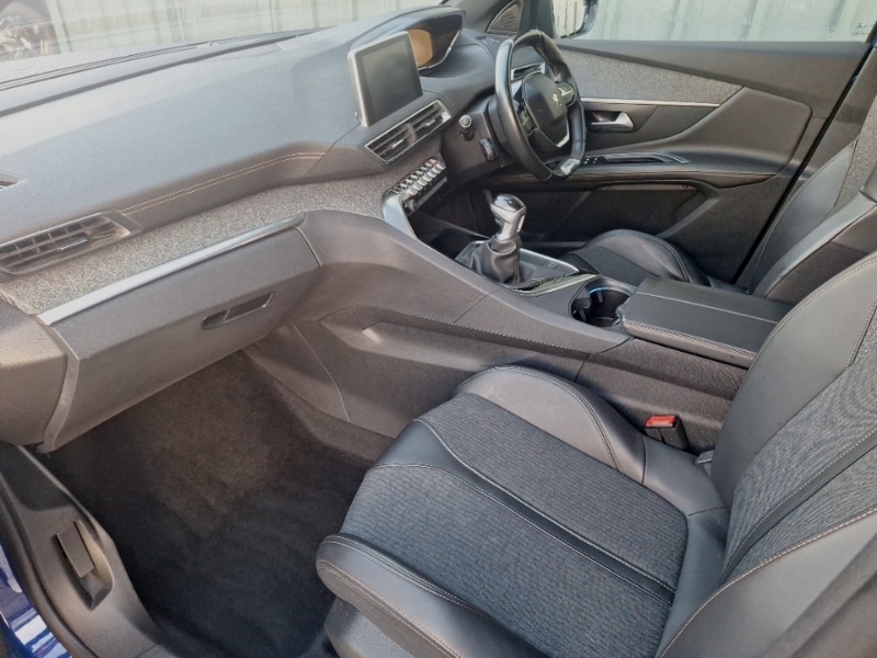 Used Peugeot 3008 2018 for sale - 77008751: Photo 5