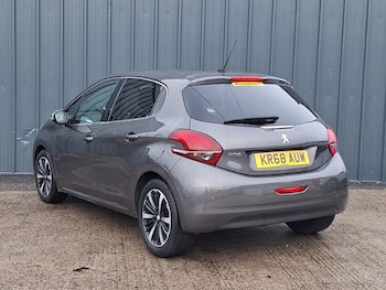 Used Peugeot 208 2019 for sale - 76418829: Photo