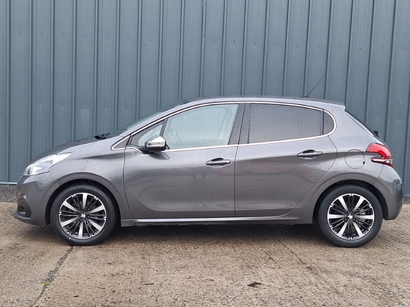 Used Peugeot 208 2019 for sale - 76418829: Photo 4