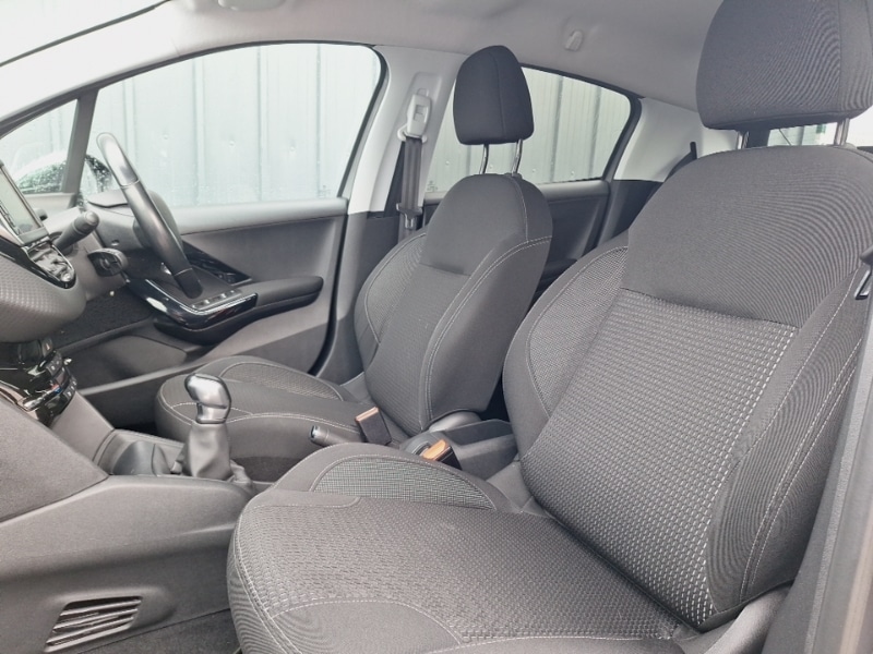 Used Peugeot 208 2019 for sale - 76418829: Photo 5