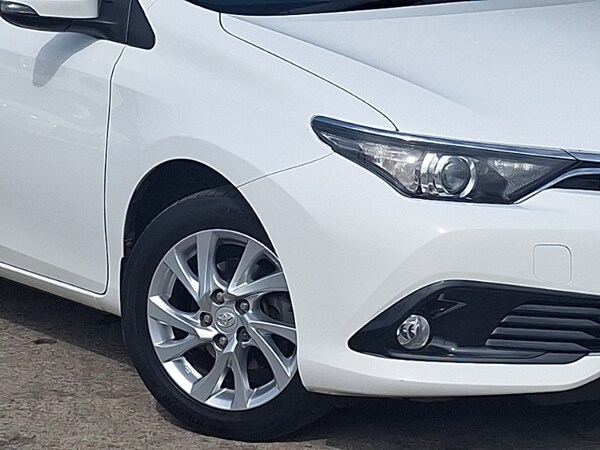 Used Toyota Auris 2017 for sale - 75562518: Photo 9
