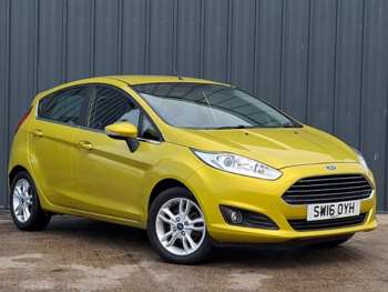 2016 - 1.25 82 Zetec 5dr