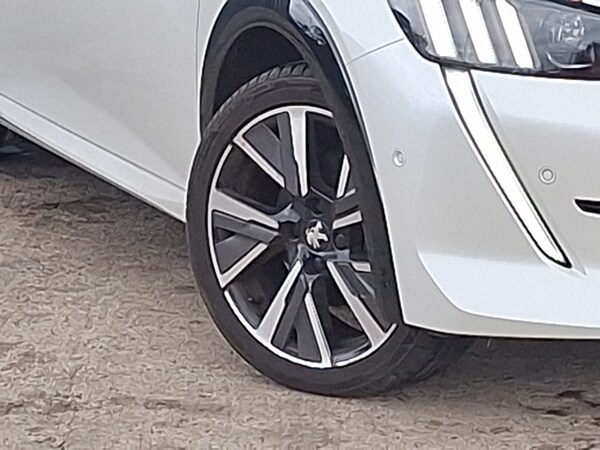 Used Peugeot 208 2023 for sale - 76233580: Photo 9