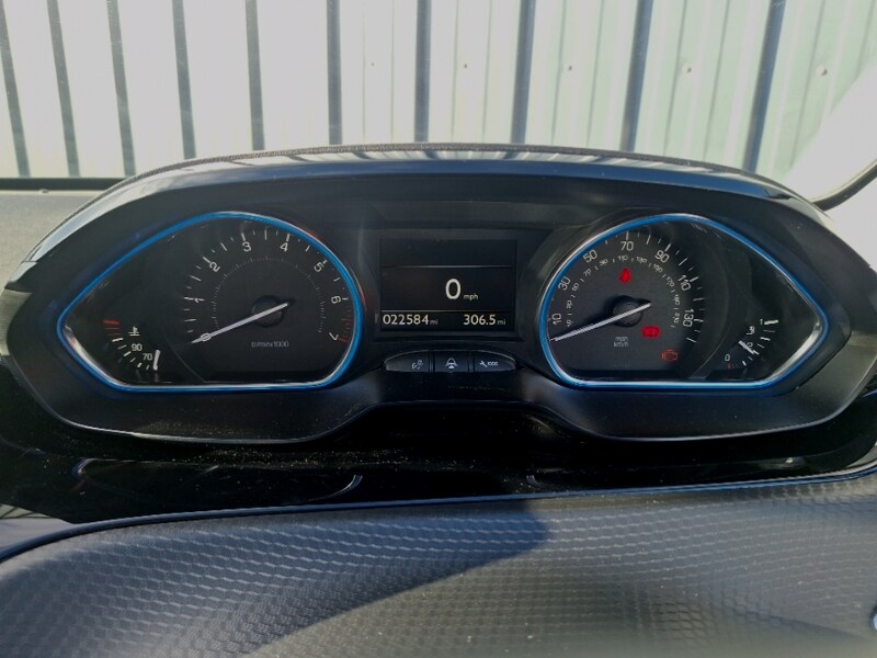 Used Peugeot 2008 2019 for sale - 78113635: Photo 11