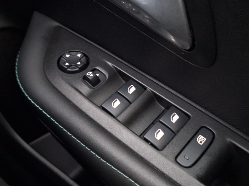 Used Peugeot 208 2020 for sale - 77304297: Photo 12