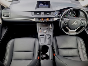 Used Lexus CT 2017 for sale - 79382920: Photo