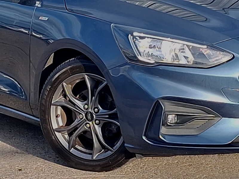 Used Ford Focus 2018 for sale - 77988076: Photo 9