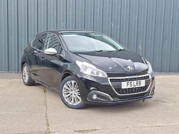 Used Peugeot 208 2017 for sale - 78953147: Photo